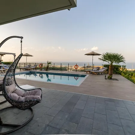 Villa Constandinos - Private Pool - Sleeps 8