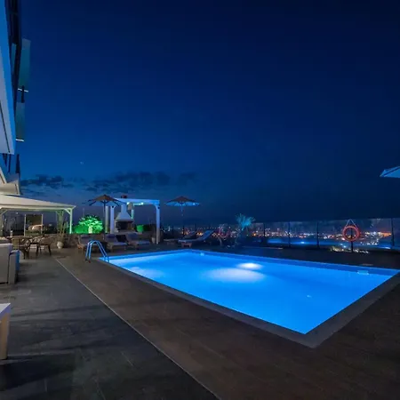 Villa Constandinos - Private Pool - Sleeps 8