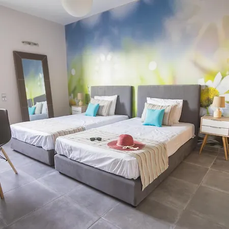Constandinos - Private Pool - Sleeps 8 Herszonisszosz