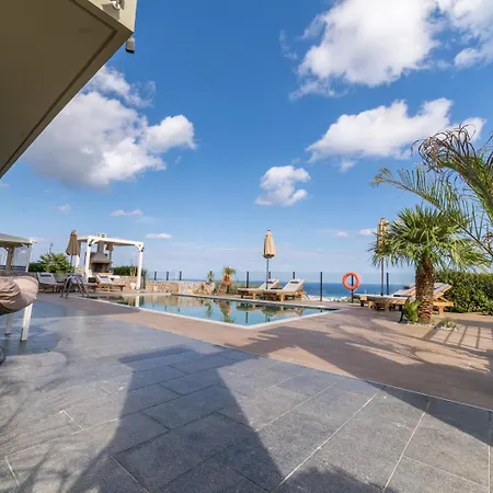 Constandinos - Private Pool - Sleeps 8 Villa
